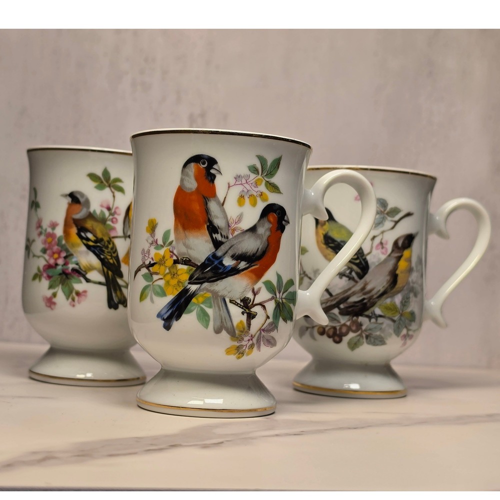 Royal Crown Footed Bird Mugs Gold Trim Porcelain‎ Songbird Coffee Cups Set of 3